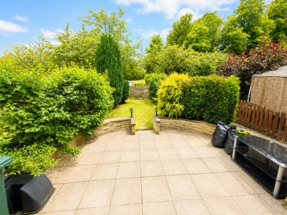 3 bed Terraced for sale Image 9