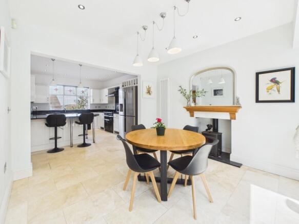 Open-Plan Kitchen/Living