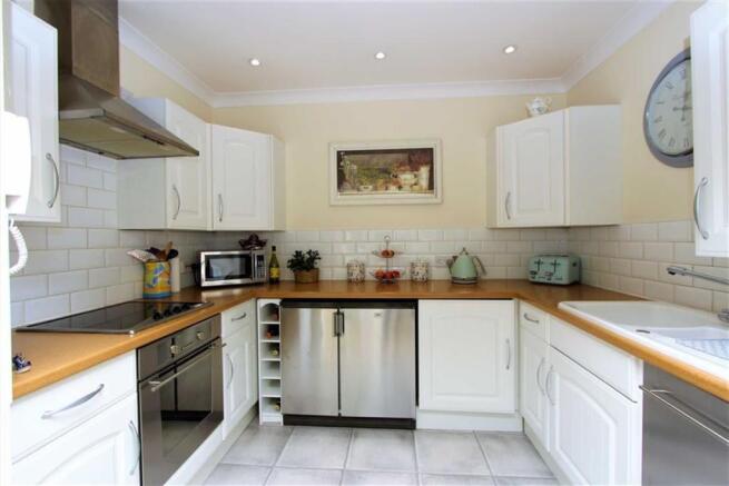 Fitted kitchen