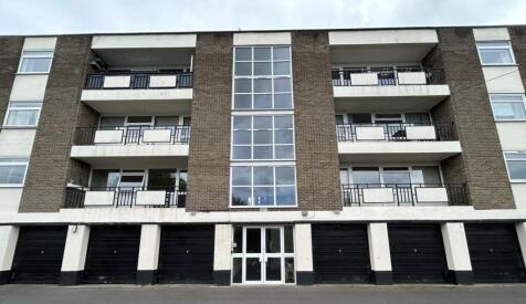 Hollins Court, Harrogate