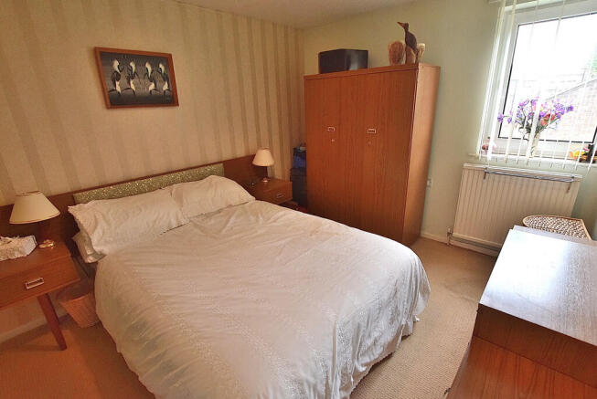 3 bed Terraced for sale Image 12