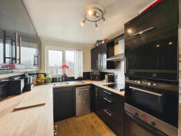 139, Malvern Drive, Bristol BS30 8UX