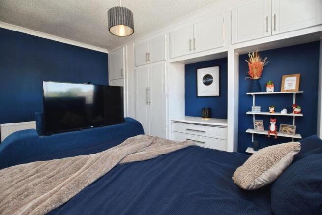 3 bed Semi-Detached for sale Image 11