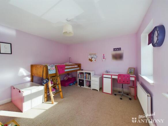 CAM02538G0-PR0115-STILL022