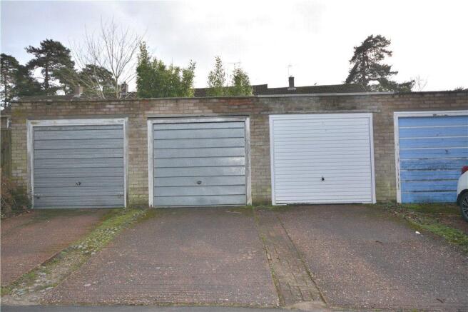 Garage & Parking