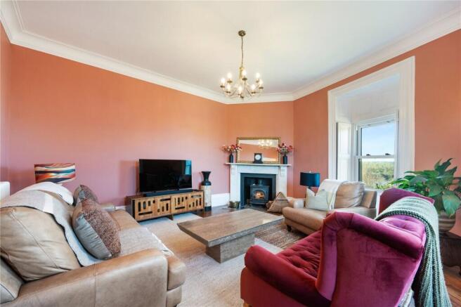 4 bed Detached for sale Image 5