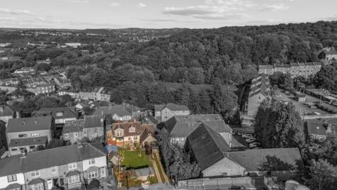 56 Stile Common Road, Huddersfield, HD4 6DE