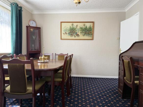 3 bed Detached Bungalow for sale Image 8
