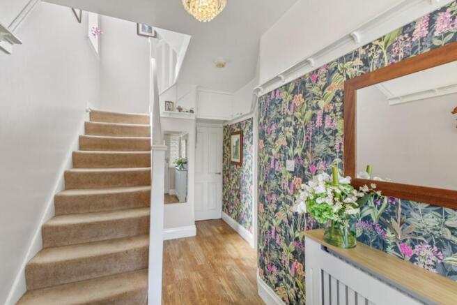 4 bed Semi-Detached for sale Image 8