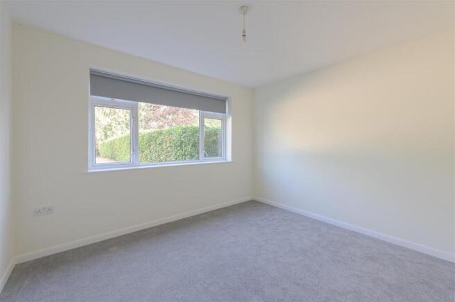 2 Lime Grove, Newton Regis
