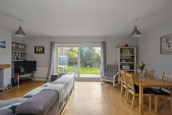 4 bed Link Detached House for sale Image 6