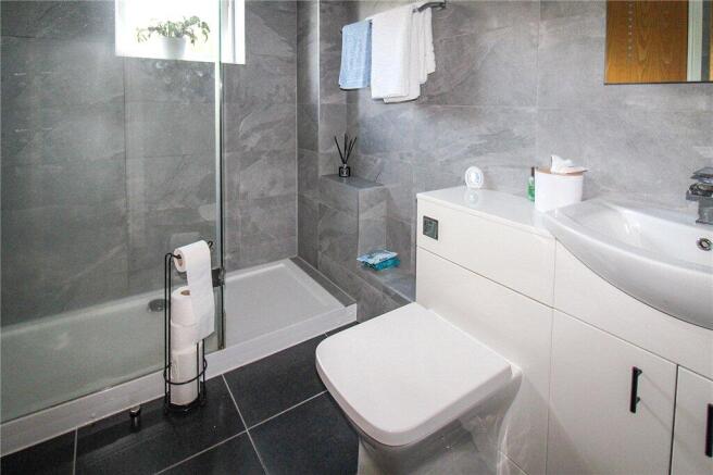 3 bed Town House for sale Image 7