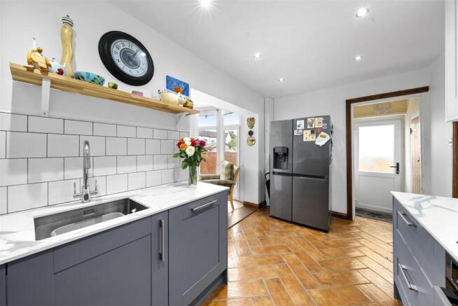 3 bed Semi-Detached for sale Image 9