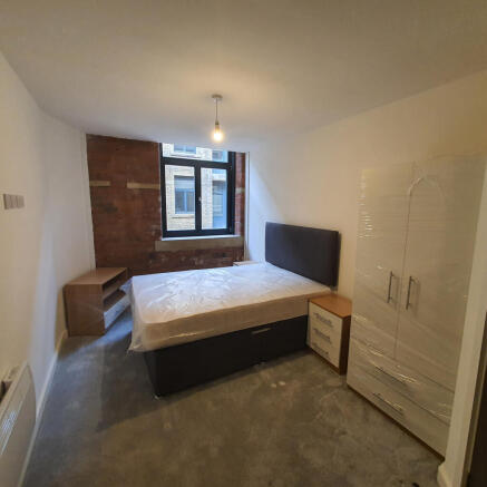 2 bed Apartment to rent Image 8