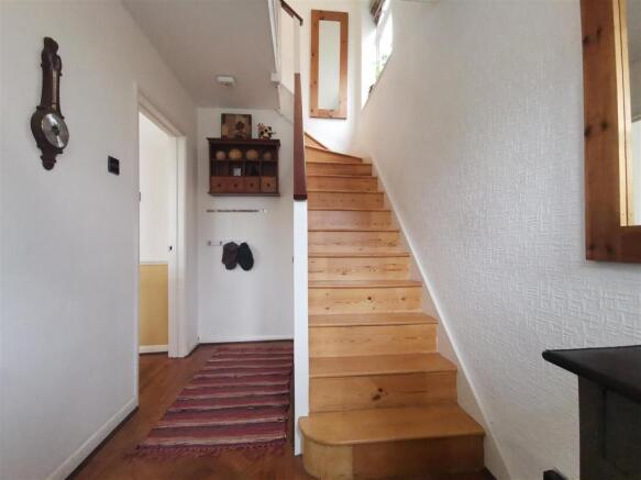 hallway.jpg
