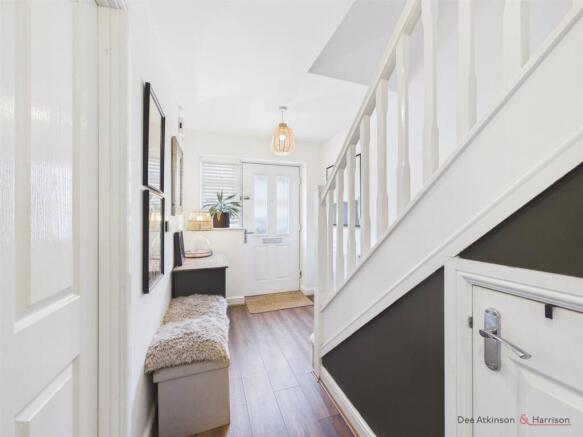 3 bed Semi-Detached for sale Image 10
