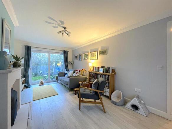 Living Room (1).jpeg