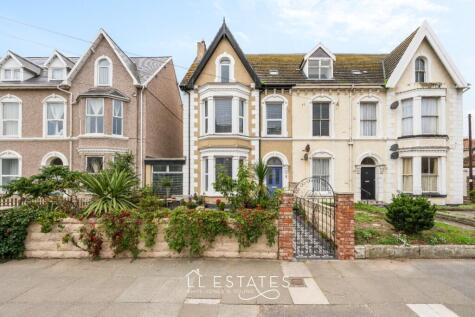 8 Conwy Street, Rhyl, Denbighshire, LL18 3ET