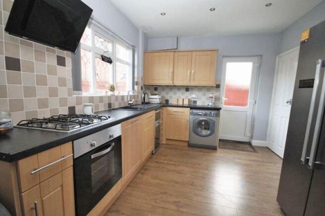 Kitchen photo 1