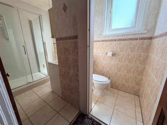 3 bed Terraced for sale Image 11