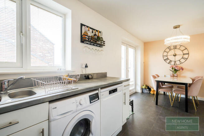 3 bed Detached for sale Image 4