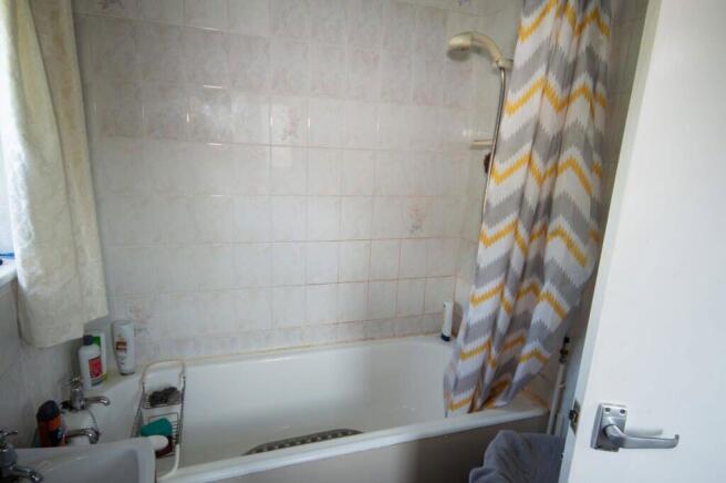 3 bed Semi-Detached for sale Image 12