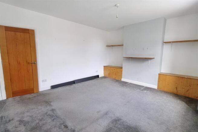 3 bed Terraced for sale Image 7