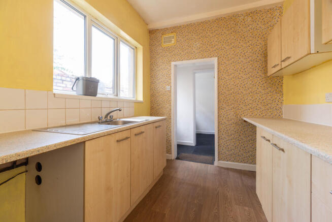2 bed Terraced for sale Image 7