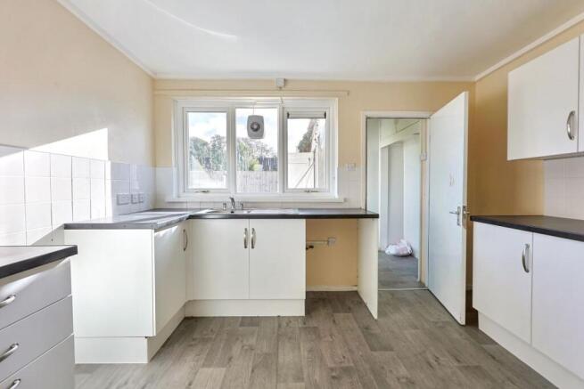 27 Maesglas, Tondu, Bridgend, Mid Glamorgan, CF32 9JZ photo 4