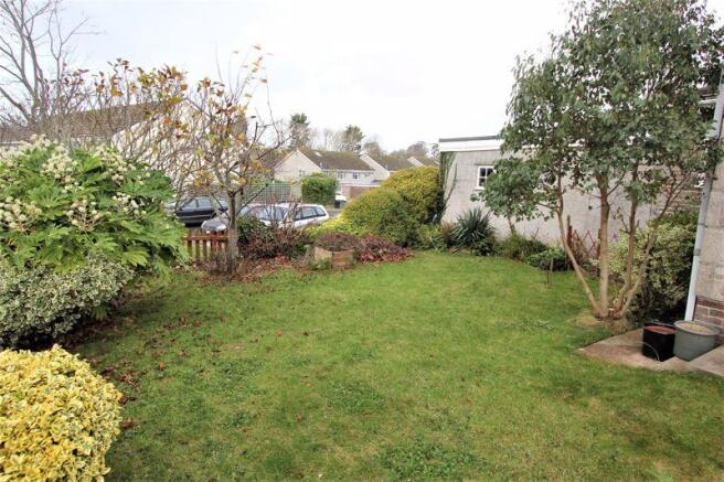Front/Side Garden