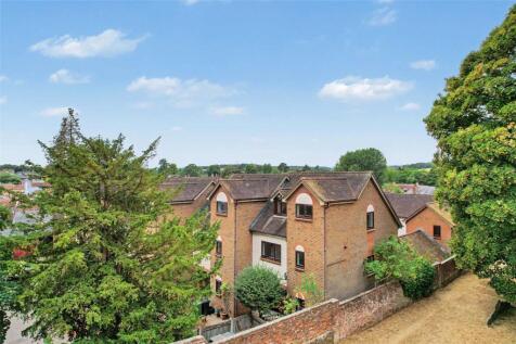 Oliver Rise, Alton, Hampshire, GU34