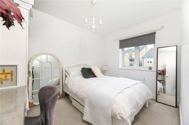 4 bed Detached for sale Image 12