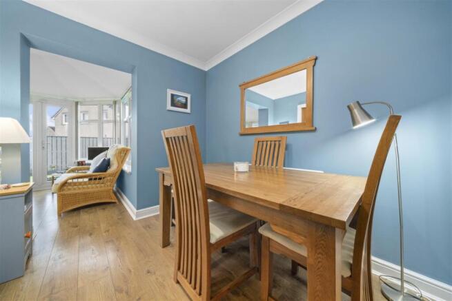 Dining Room (2).JPG