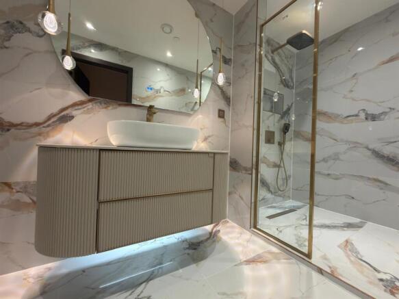 1 bed Apartment to rent Image 10