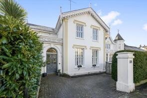 1, Ashford Road, Cheltenham GL50 2QZ