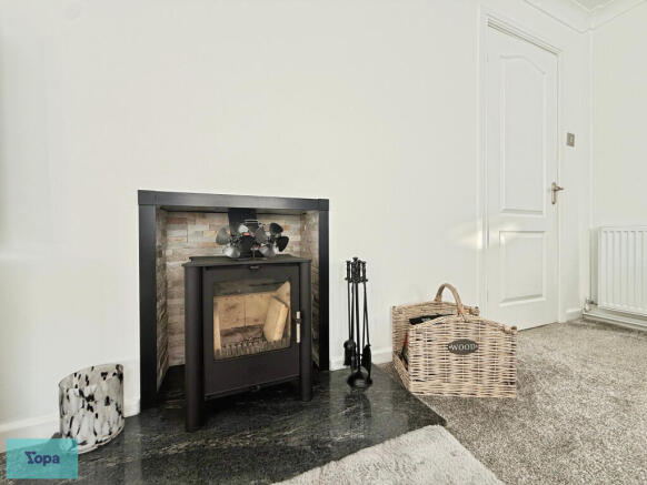 3 bed Detached for sale Image 4