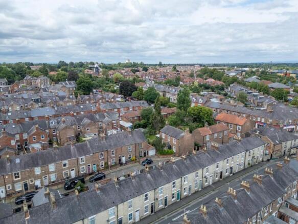 2 bed Terraced for sale Image 11