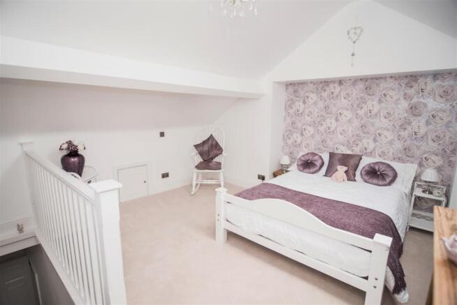 ATTIC ROOM
