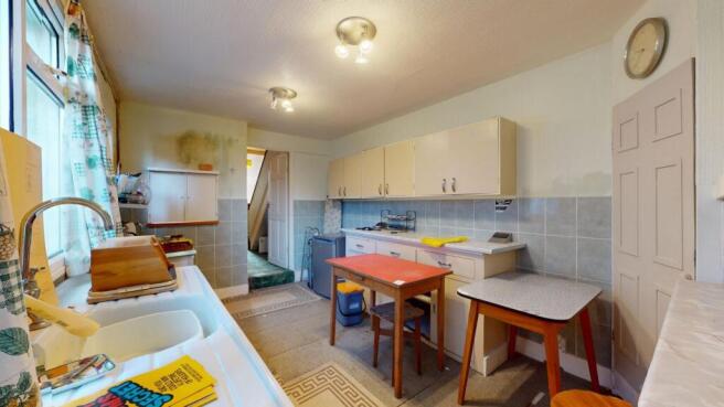 107 Bayford Road, Littlehampton, West Sussex, BN17 5HW photo 3