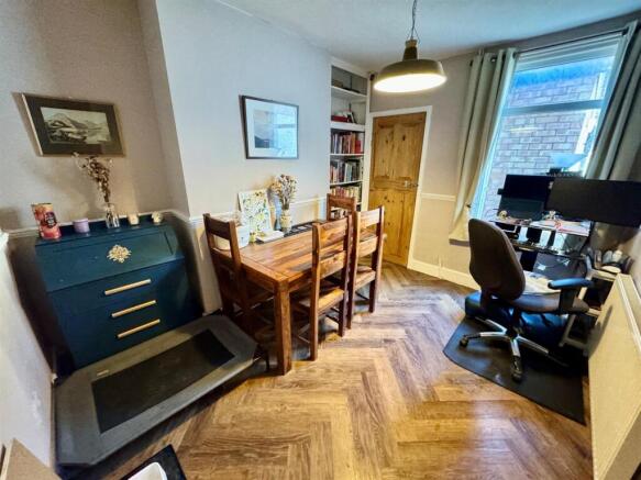 Dining room.jpg