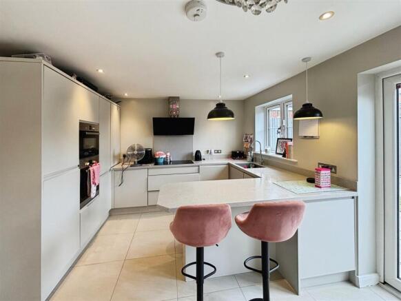 2f51b8b7-Photo 208-14-25 2C 2011 2024 2051.jpg