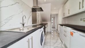 15, Thorn View Road, Dunstable LU5 5HS