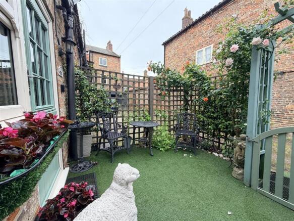2 bed End of Terrace for sale Image 9