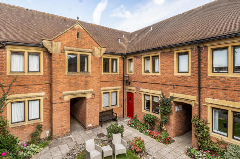 College Court, Ludlow