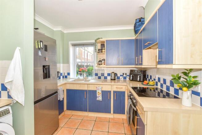 Kitchen/ Breakfast Room