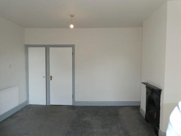 3 bed Terraced to rent Image 11