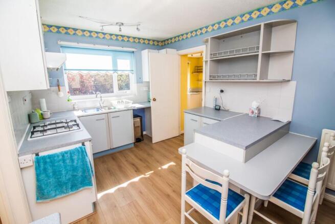 Kitchen pic 2