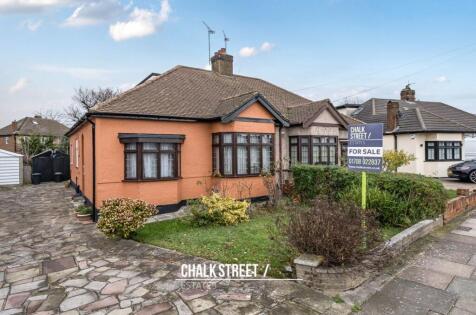 Ferguson Avenue, Gidea Park, RM2