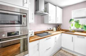 Flat 8, Glade House, High Street, Sunninghill, Ascot SL5 9PU
