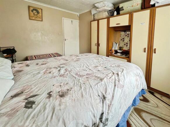 3 bed Detached Bungalow for sale Image 12
